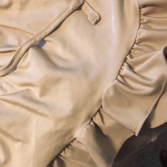 Brand new never worn, shein belly bearing tie dress with ruffles TJD - Picture 3 of 8